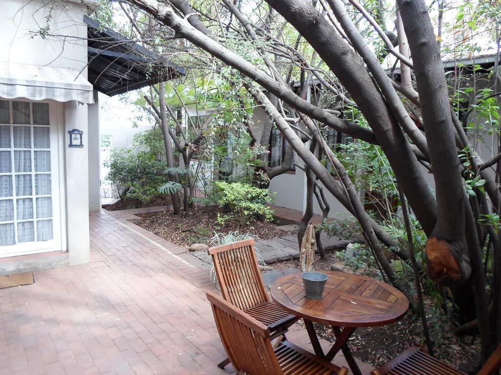 Melville Turret Guesthouse Johannesburg Exterior foto